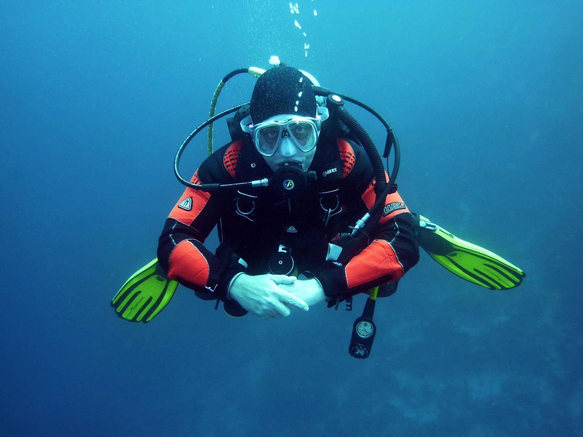 scuba diving equipment manchester